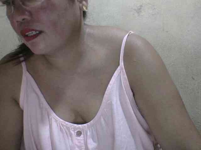 PinayAnna webcam