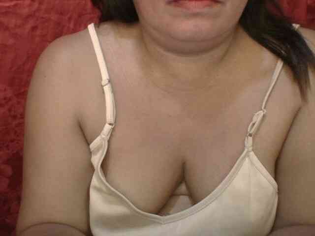 PinayAnna webcam