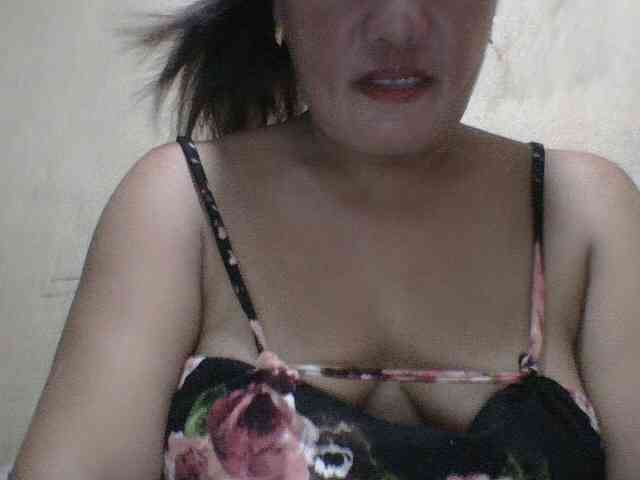 PinayAnna webcam
