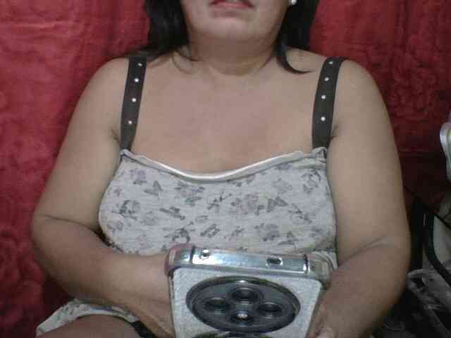 PinayAnna webcam
