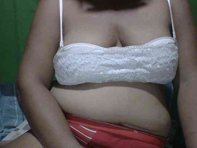 PinayAnna webcam