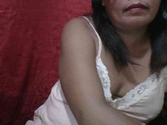 PinayAnna webcam