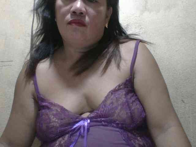 PinayAnna webcam