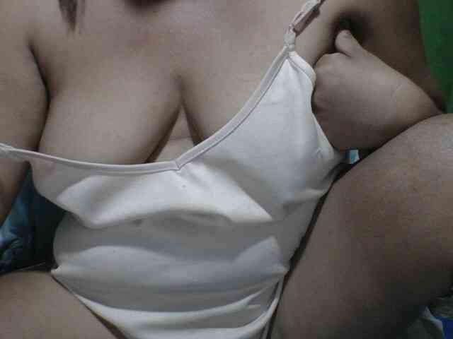 PinayAnna webcam