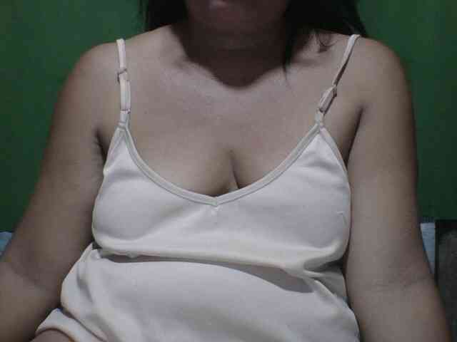 PinayAnna webcam