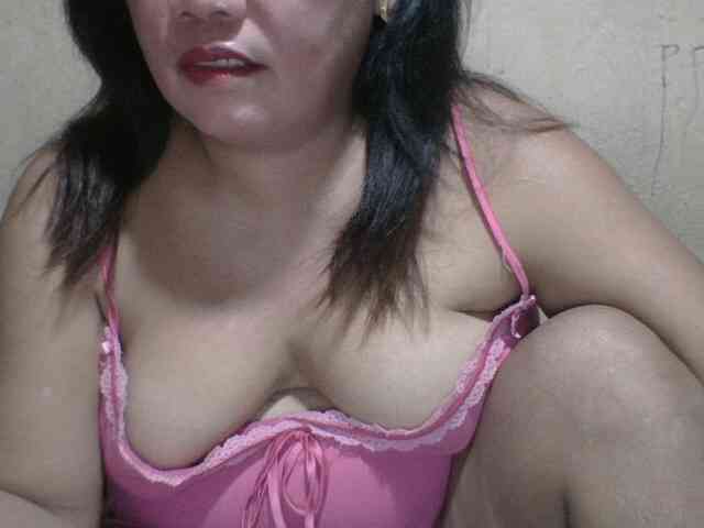 PinayAnna webcam