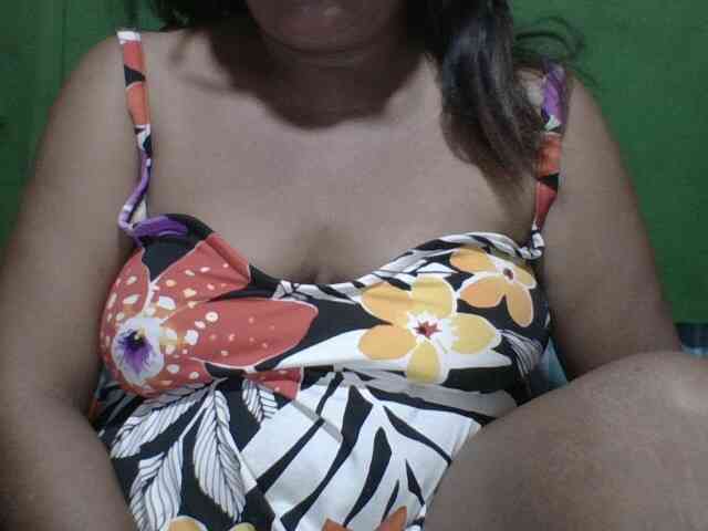 PinayAnna webcam