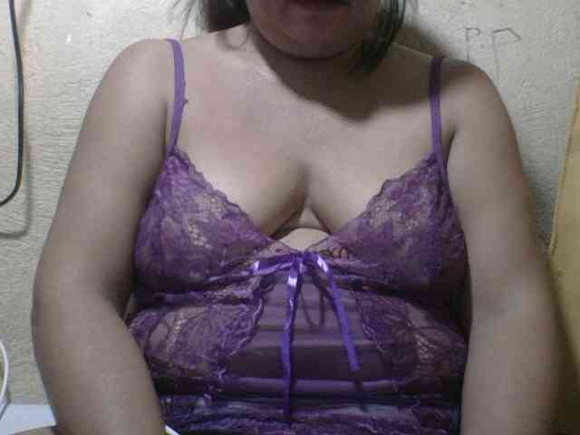 PinayAnna webcam