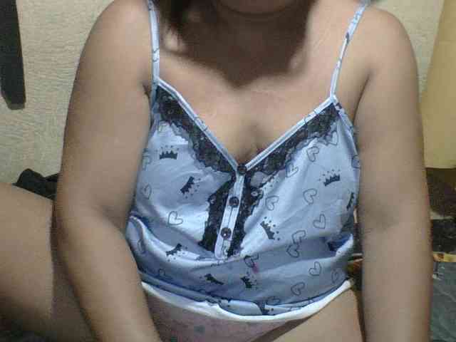 PinayAnna webcam
