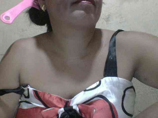 PinayAnna webcam