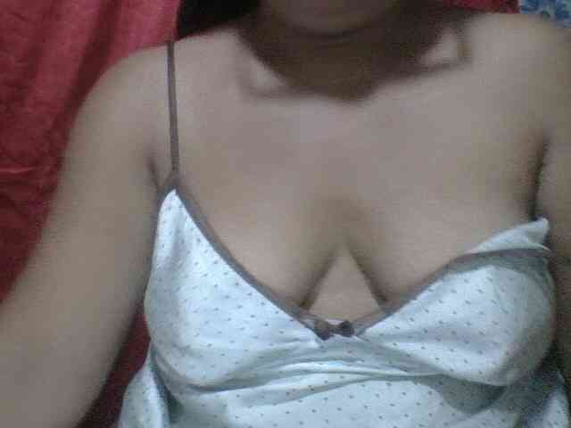 PinayAnna webcam