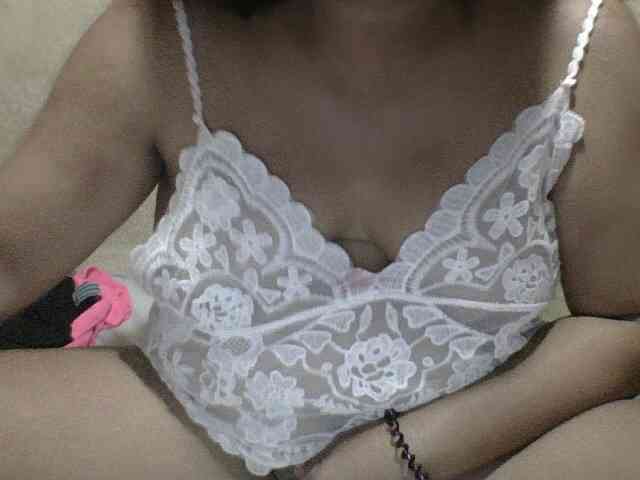 PinayAnna webcam