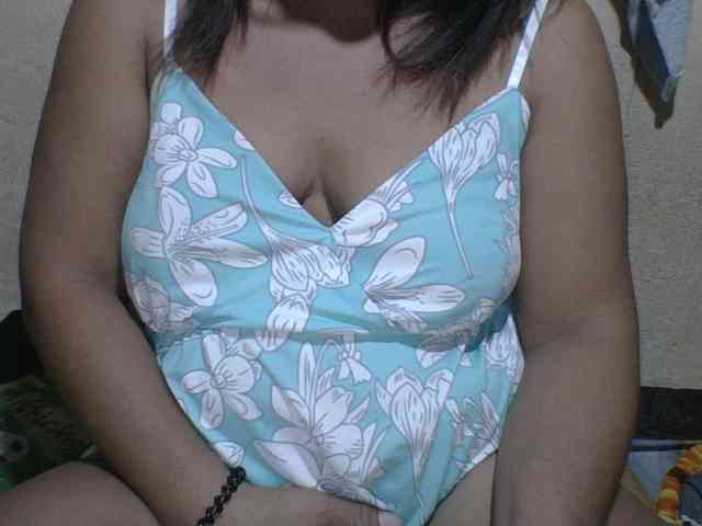 PinayAnna webcam