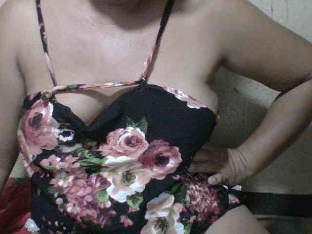 PinayAnna webcam
