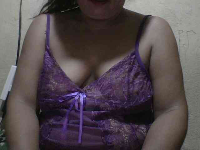 PinayAnna webcam