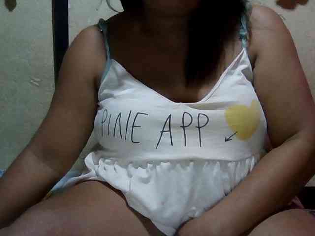 PinayAnna webcam