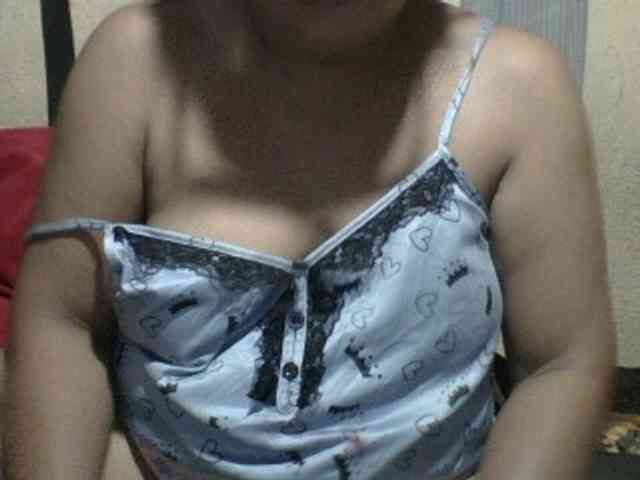 PinayAnna webcam