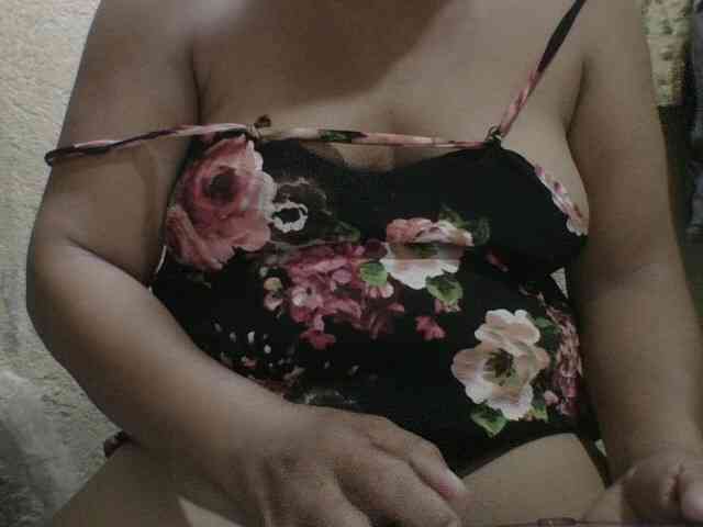 PinayAnna webcam