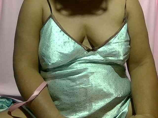 PinayAnna webcam
