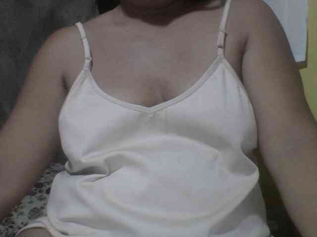 PinayAnna webcam