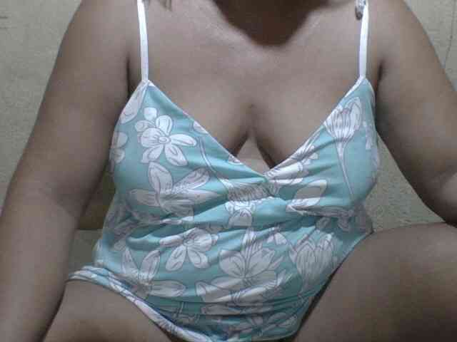 PinayAnna webcam