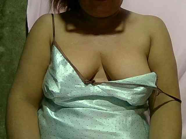 PinayAnna webcam
