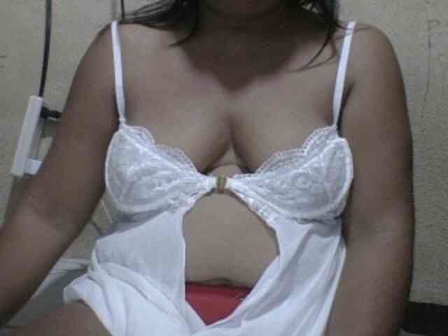 PinayAnna webcam