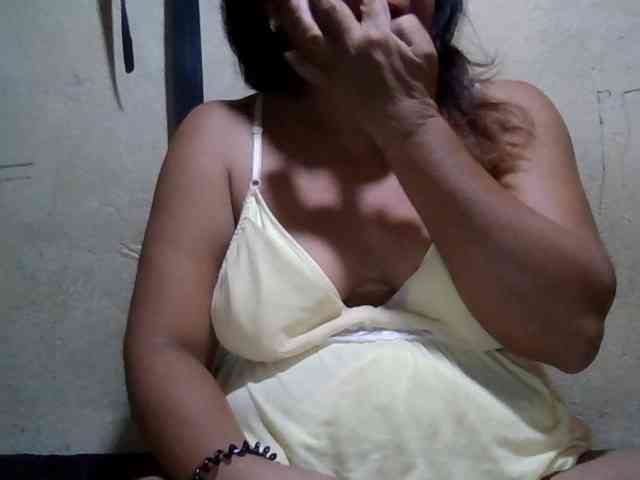 PinayAnna webcam