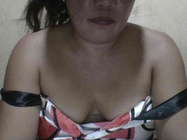 PinayAnna webcam