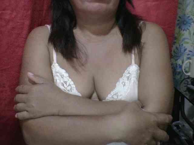 PinayAnna webcam