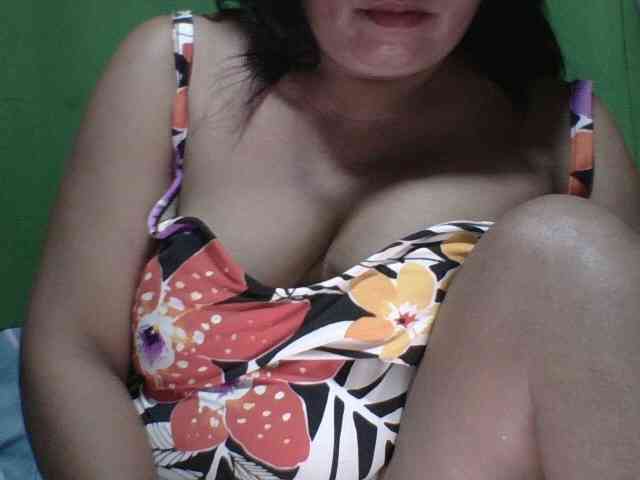 PinayAnna webcam