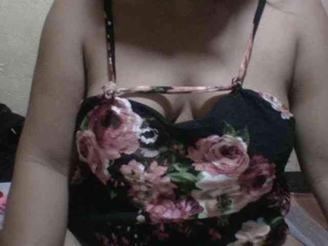 PinayAnna webcam