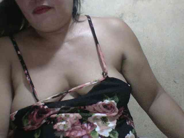 PinayAnna webcam