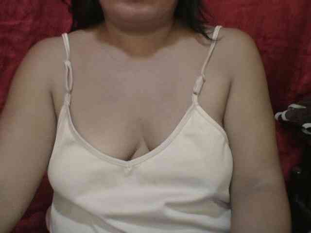 PinayAnna webcam