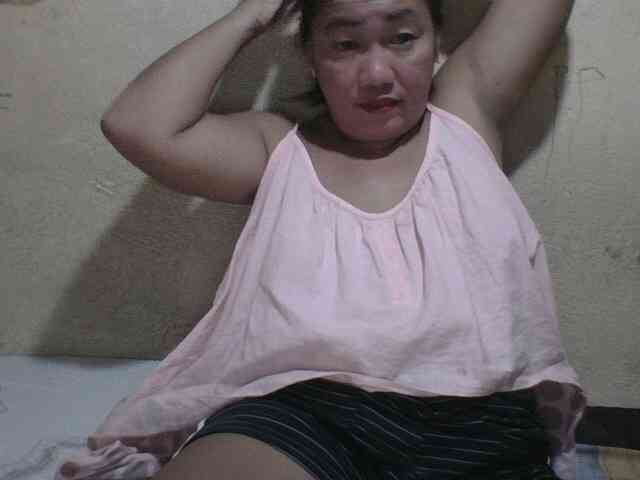 PinayAnna webcam