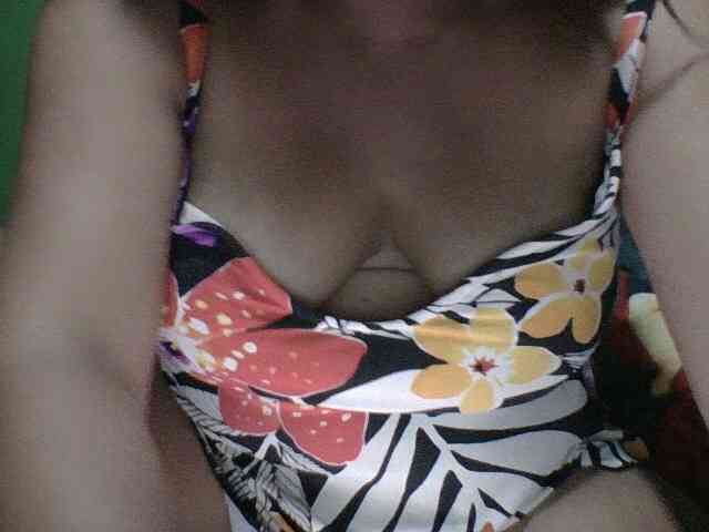 PinayAnna webcam