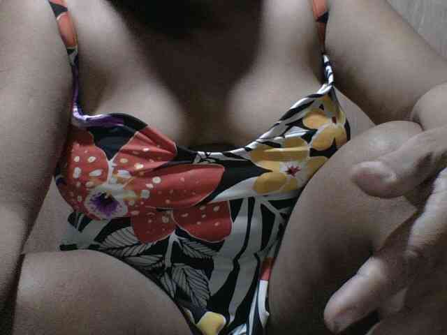 PinayAnna webcam