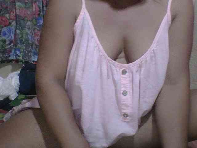 PinayAnna webcam