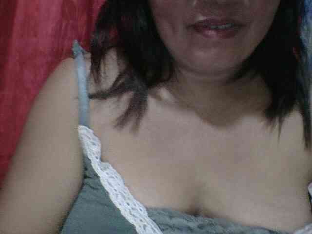 PinayAnna webcam