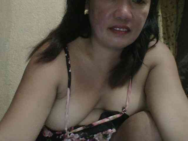 PinayAnna webcam