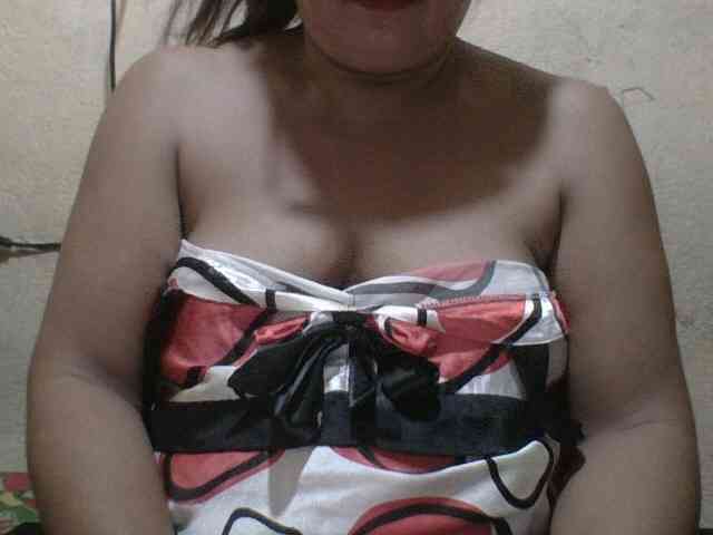 PinayAnna webcam