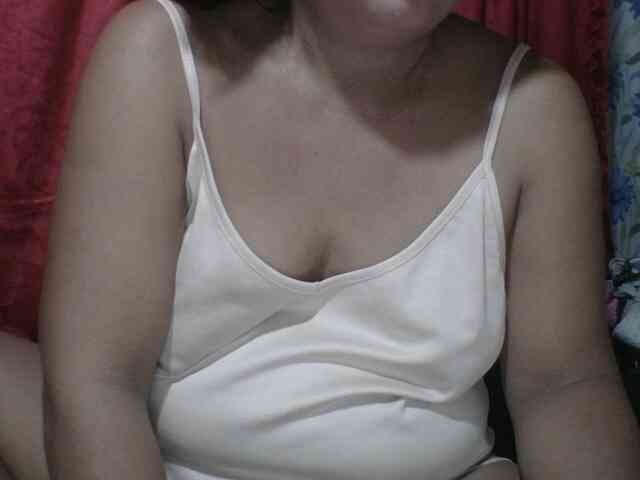 PinayAnna webcam