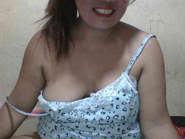 PinayAnna webcam