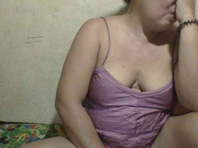 PinayAnna webcam
