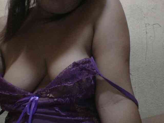 PinayAnna webcam