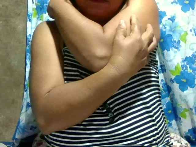 PinayAnna webcam