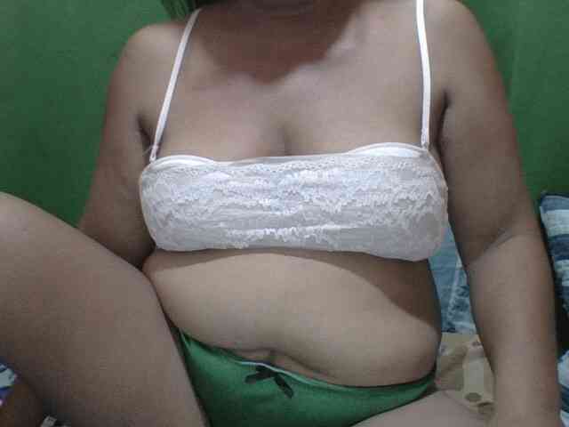 PinayAnna webcam