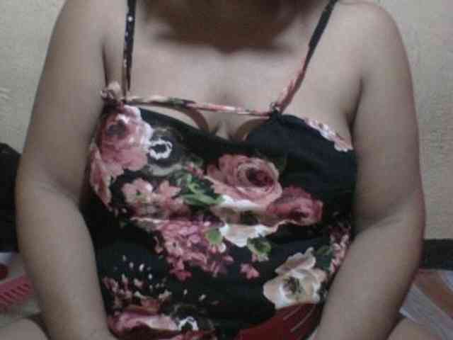 PinayAnna webcam