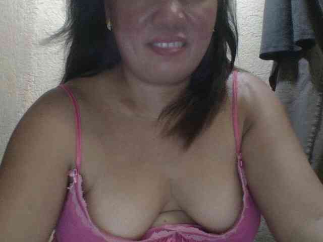 PinayAnna PinayAnna