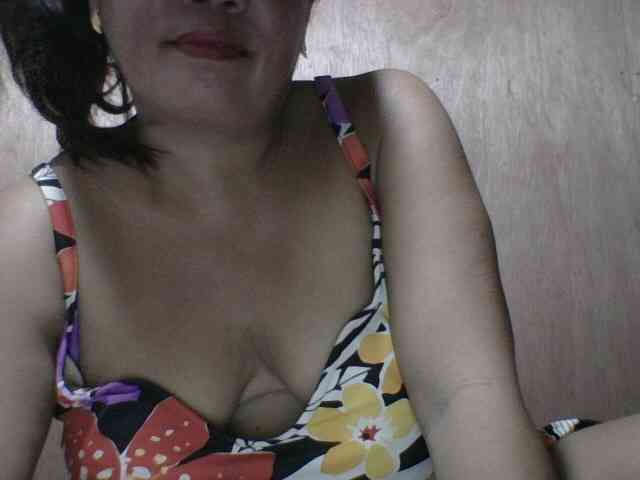 PinayAnna webcam